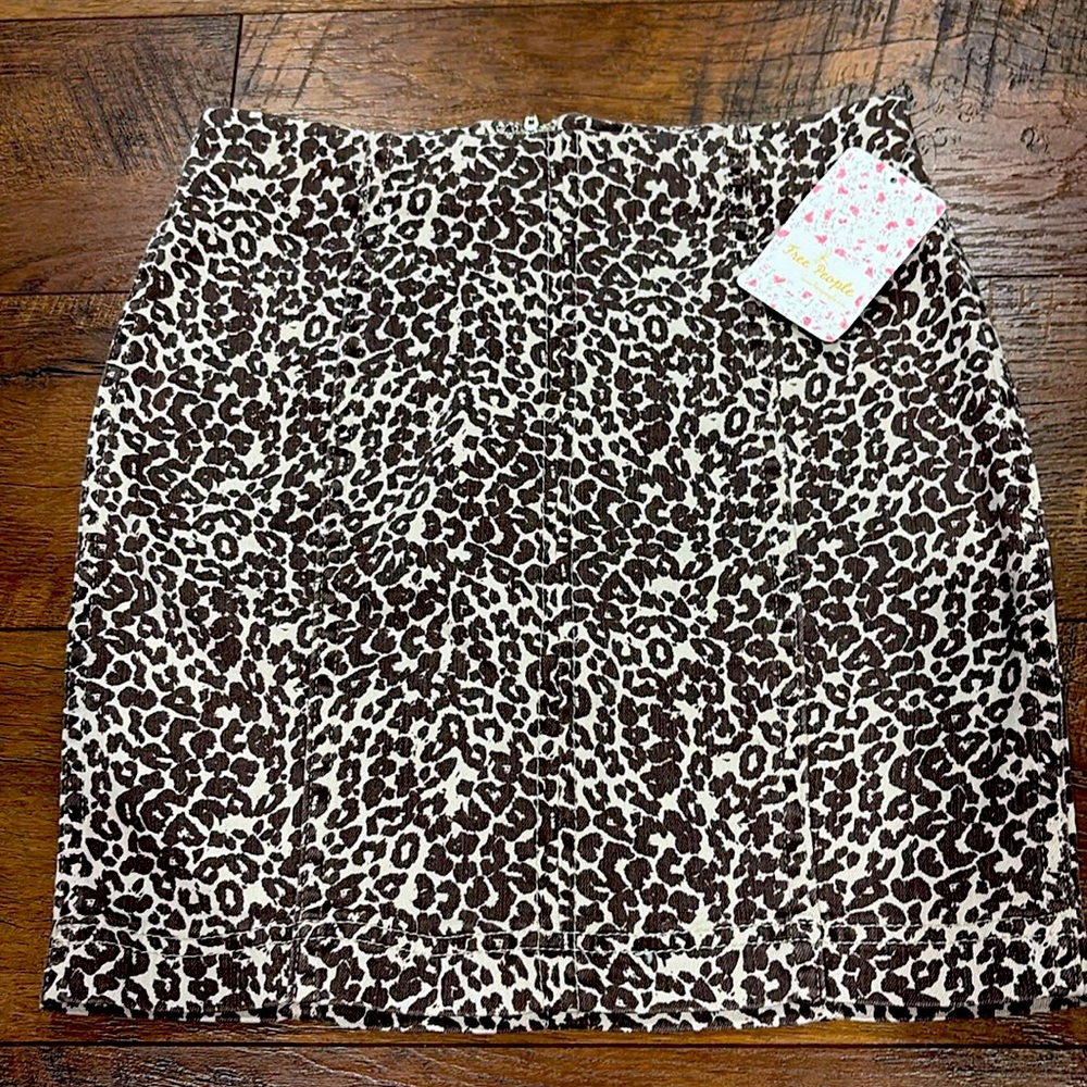Free people size 0 Leopard Print Mini Skirt NWT